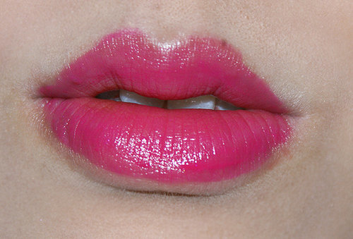 Son YSL 01 Fuchsia Desinvolte<