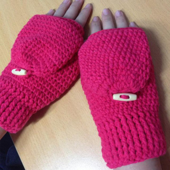 Cách móc găng tay nam hở ngón giữ ấm mùa đông4