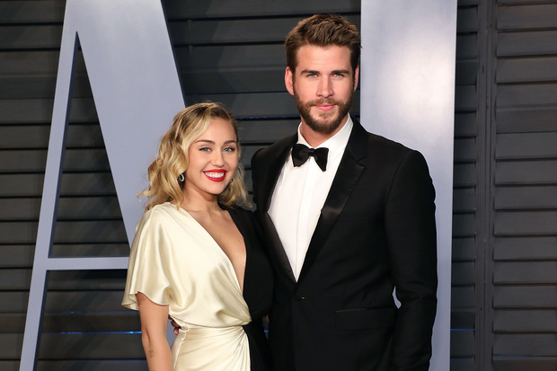 SỐC Miley Cyrus và Liam Hemsworth xác nhận ly hôn sau 8 tháng kết hôn