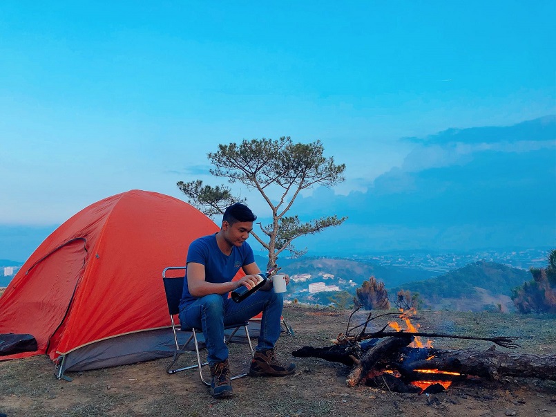 Trekking Langbiang - Thử sức chuyến leo núi săn mây cực đã cùng Celeb 6