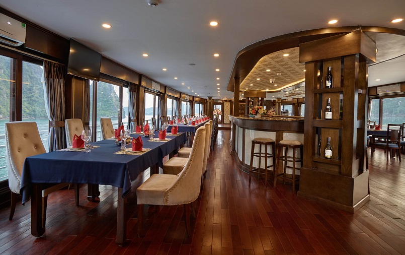 Kinh nghiệm du lịch bằng du thuyền và Top những du thuyền đẹp nhất tại Hạ Long 27