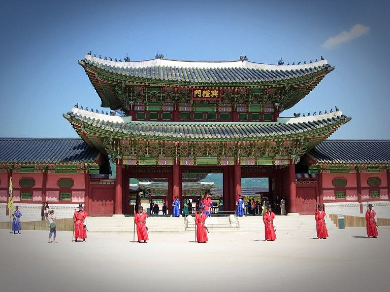 Cung điện Gyeongbokgung - Địa điểm du lịch Hàn Quốc 