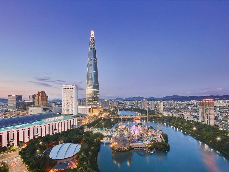 Lotte World - Địa điểm du lịch Seoul không nên bỏ qua 