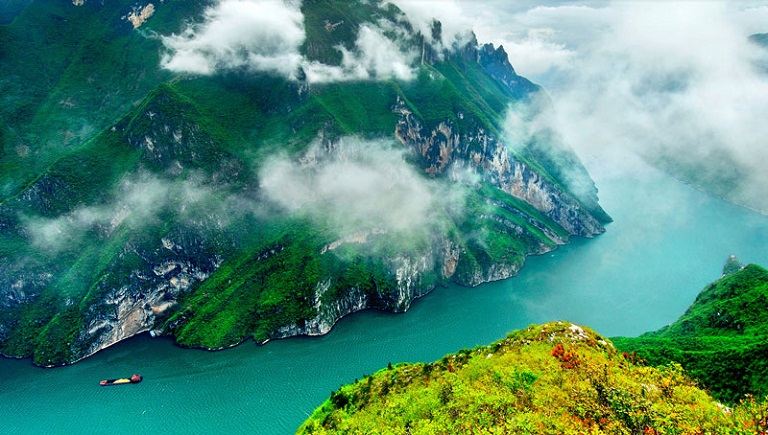 Cảnh đẹp sông Dương Tử nhìn từ Tam Hiệp 
