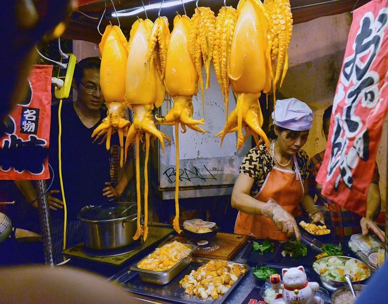 Mực khổng lồ - Món ăn Hong Kong được yêu thích nhất