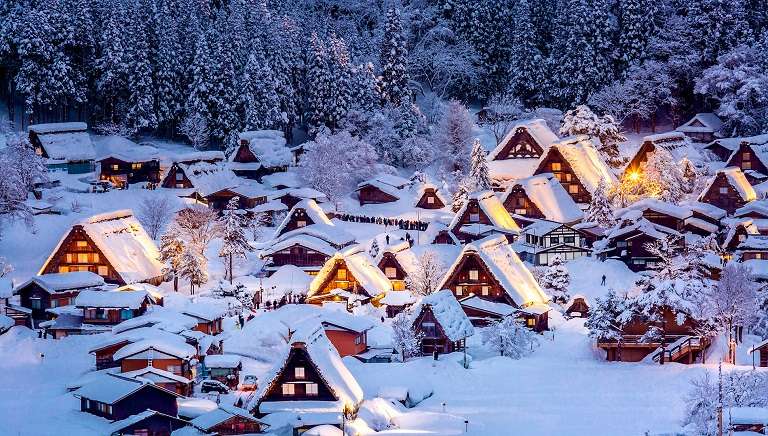 Làng cổ Shirakawa-go những ngày tuyết phủ - Địa điểm du lịch Nhật Bản