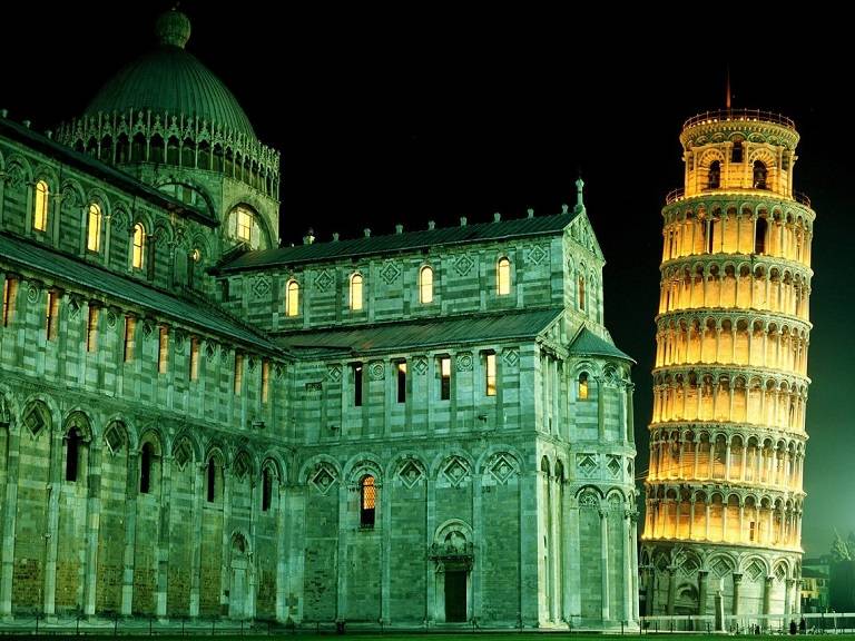 Tháp nghiêng Pisa - biểu tượng của đất nước Italia