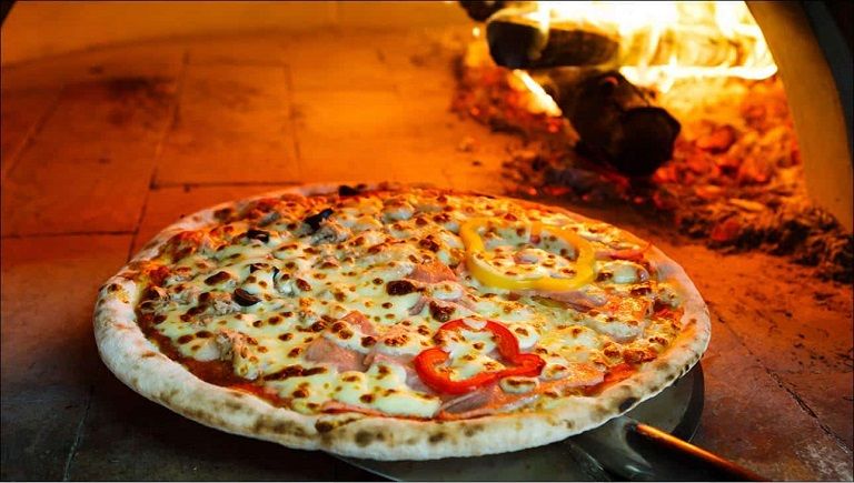 Pizza - Món ăn được hình thành từ thời thượng cổ
