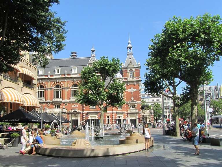Du lịch Châu  u nên đi đâu - Quảng trường Leidseplein, Hà Lan 