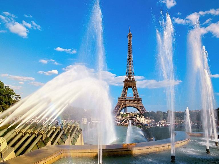 Tháp Eiffel - Du lịch Paris